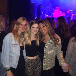 Meet your Posher, Meredith